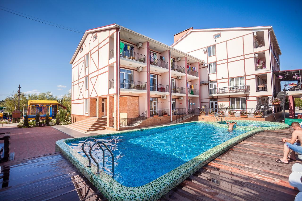 Hotel Natali Zatoka Zewnętrze zdjęcie